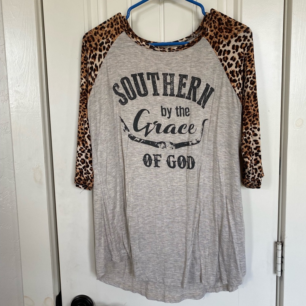 Raglan tee